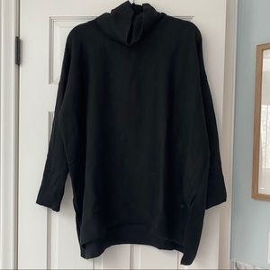 NWT Cuyana Alpaca oversized turtleneck